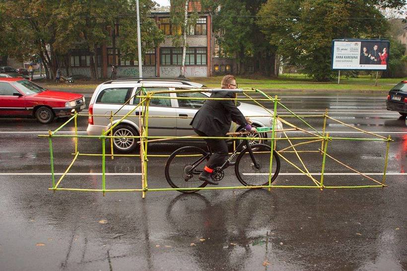 Блог - Велоперформанс активистов из Let’s Bike it в Латвии. Велоперформанс активистов из Let’s Bike it в Латвии.