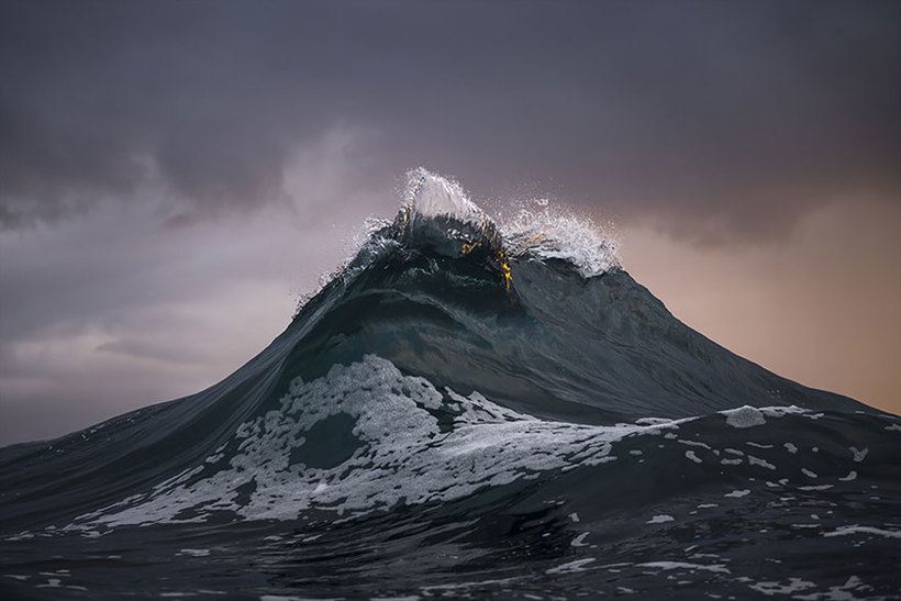 Блог - Горы на море: фотограф «замораживает» волны, делая их похожими на холмы из воды Горы на море: фотограф «замораживает» волны, делая их похожими на холмы из воды