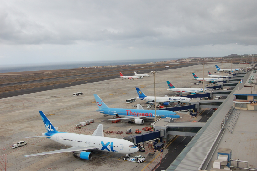 Aeropuerto_de_Tenerife_Sur.jpg?1486410353