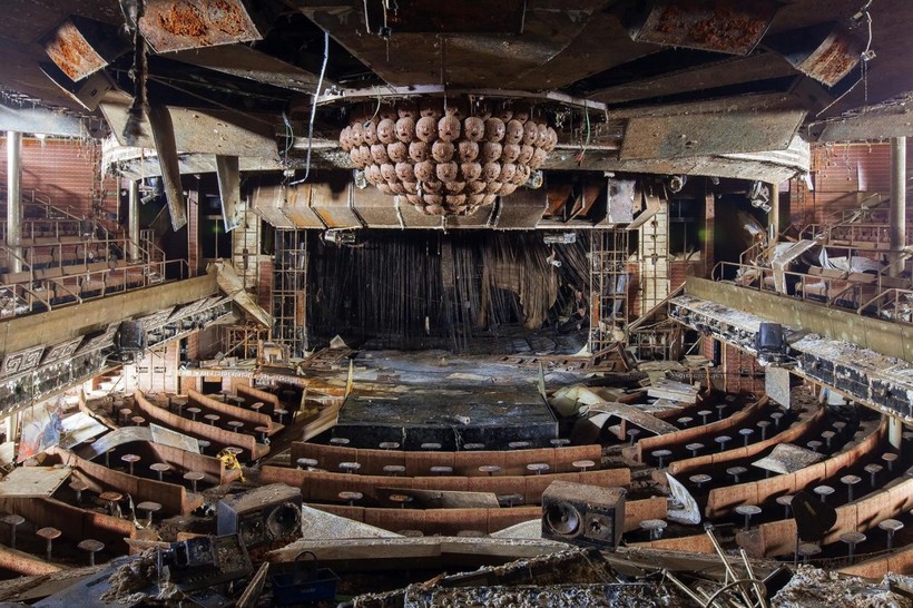 Блог - Как сейчас выглядит внутри лайнер Costa Concordia, потерпевший крушение в 2012 году Как сейчас выглядит внутри лайнер Costa Concordia, потерпевший крушение в 2012 году