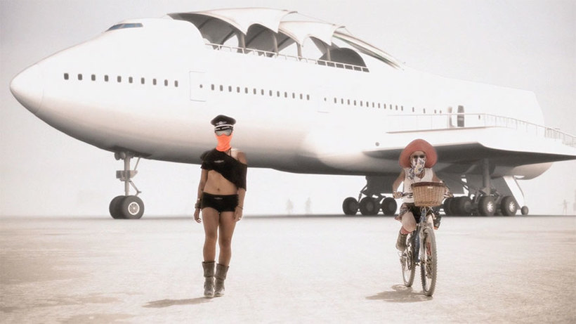 Блог - На культовом Burning Man самолет Boeing 747 превратили в самую большую арт-машину в истории На культовом Burning Man самолет Boeing 747 превратили в самую большую арт-машину в истории