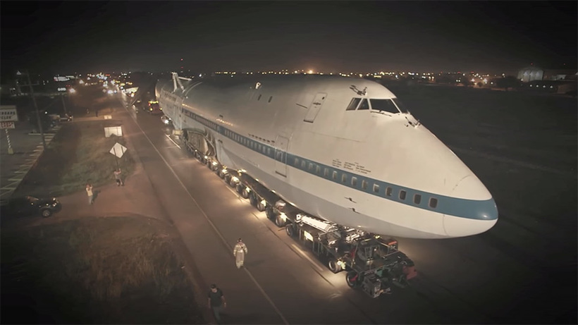 Блог - На культовом Burning Man самолет Boeing 747 превратили в самую большую арт-машину в истории На культовом Burning Man самолет Boeing 747 превратили в самую большую арт-машину в истории