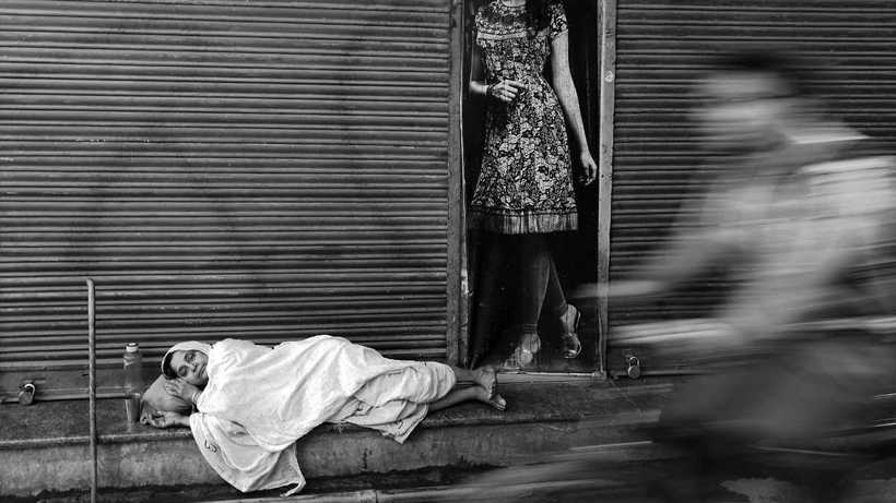 Блог - Жизнь на улицах: Лучшие фотографии бездомных со всего мира — 2016 Жизнь на улицах: Лучшие фотографии бездомных со всего мира — 2016