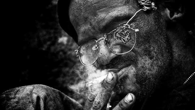 Блог - Жизнь на улицах: Лучшие фотографии бездомных со всего мира — 2016 Жизнь на улицах: Лучшие фотографии бездомных со всего мира — 2016