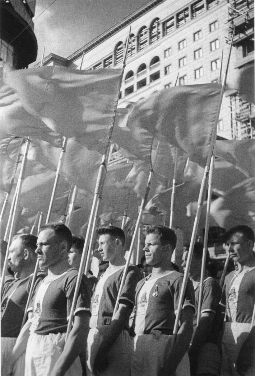 Блог - 19 интересных ретро-снимков о том, каким был спорт в СССР и был ли он вообще 19 интересных ретро-снимков о том, каким был спорт в СССР и был ли он вообще