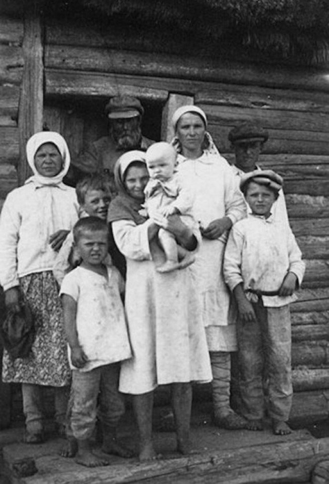 Блог - 19 снимков советской деревни, сделанных немецким фотографом в 1941-1943 годах 19 снимков советской деревни, сделанных немецким фотографом в 1941-1943 годах