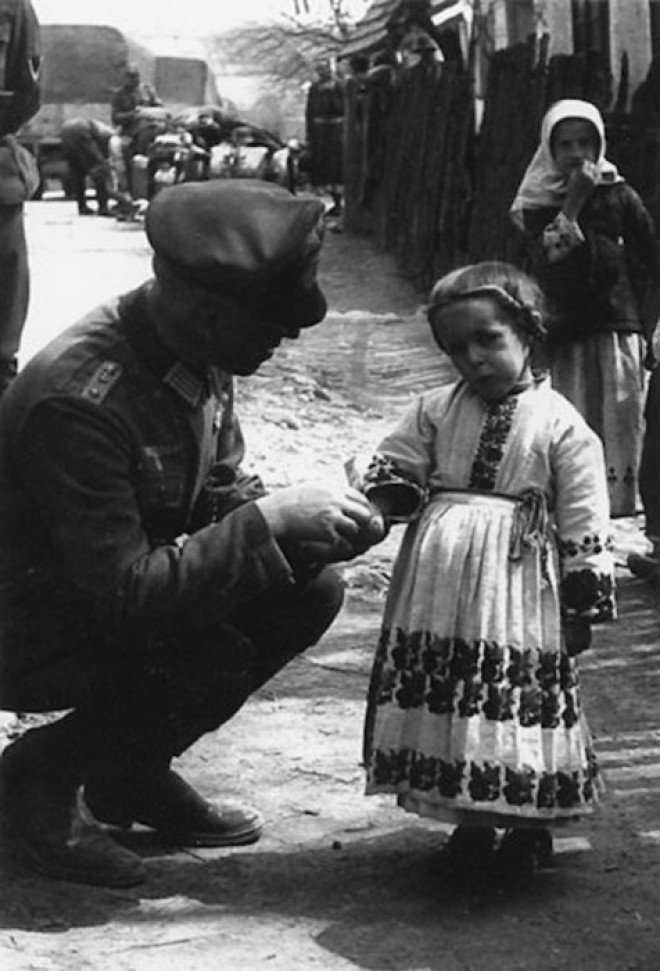 Блог - 19 снимков советской деревни, сделанных немецким фотографом в 1941-1943 годах 19 снимков советской деревни, сделанных немецким фотографом в 1941-1943 годах