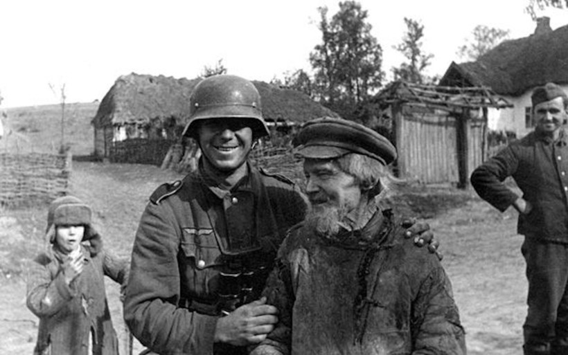 Блог - 19 снимков советской деревни, сделанных немецким фотографом в 1941-1943 годах 19 снимков советской деревни, сделанных немецким фотографом в 1941-1943 годах