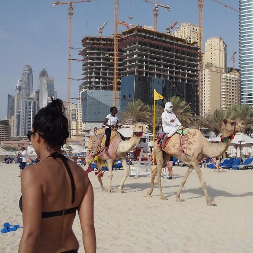 14 необычных снимков об обычной жизни в Дубае