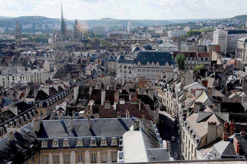 Семь самых красивых и недооцененных городов Франции