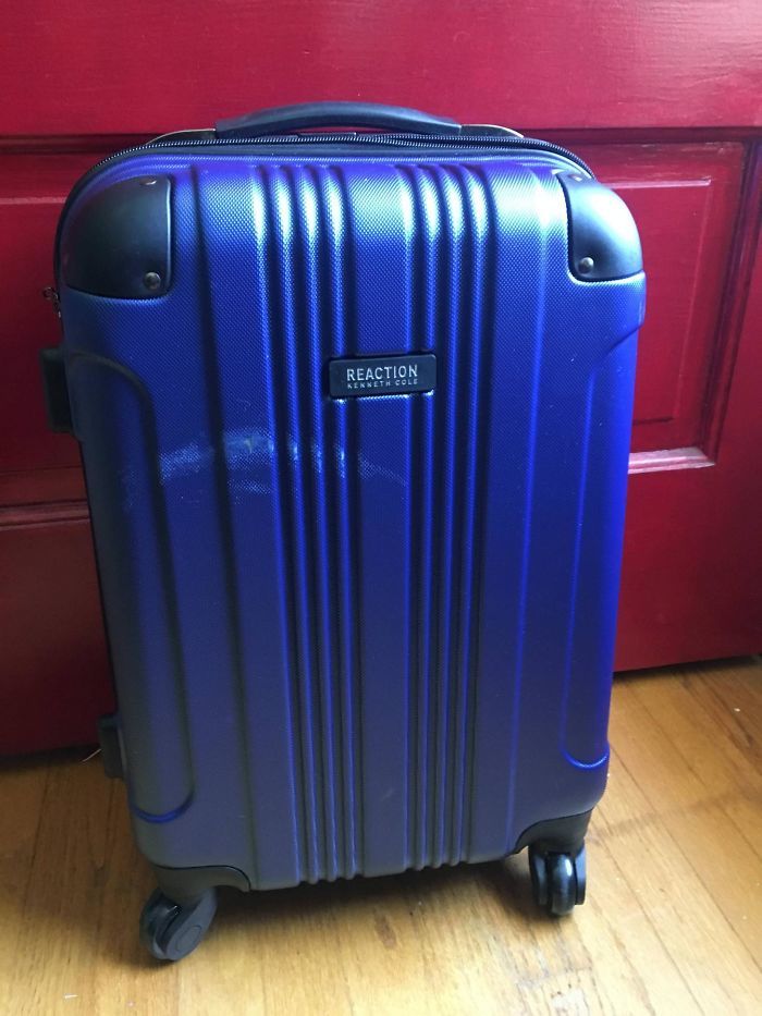 Пассажир United Airlines снял на видео, как ужасно авиакомпания обращается с багажом 
