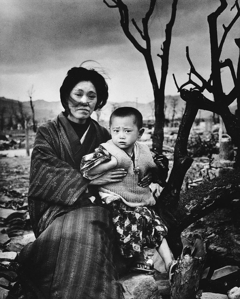 Блог - 14 жутких фото о трагедии в Хиросиме в 1945 году 14 жутких фото о трагедии в Хиросиме в 1945 году