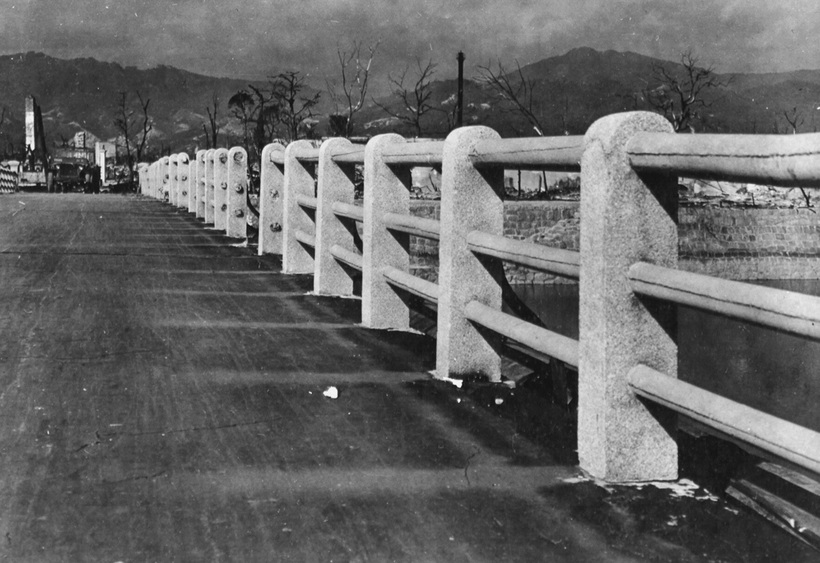 Блог - 14 жутких фото о трагедии в Хиросиме в 1945 году 14 жутких фото о трагедии в Хиросиме в 1945 году