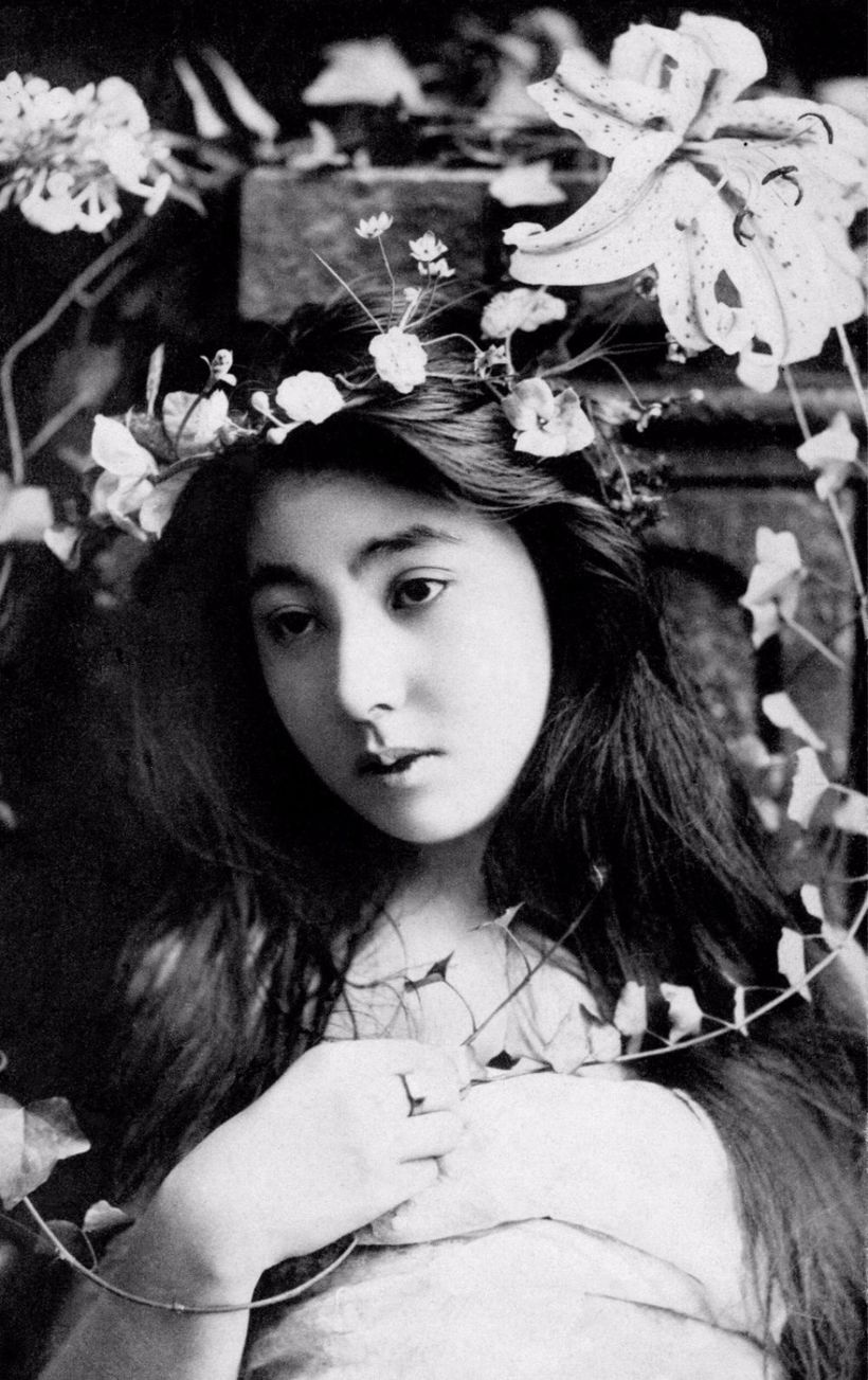 Блог - Гейши без кимоно: 18 студийных фотографий молодых гейш в непривычных образах Гейши без кимоно: 18 студийных фотографий молодых гейш в непривычных образах