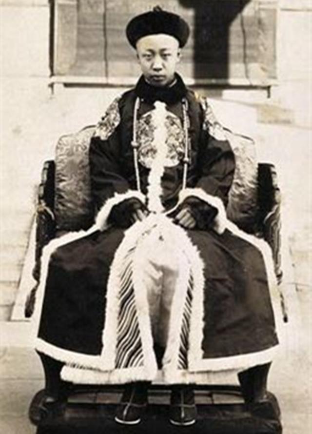 Блог - 22 правдивые фотографии, рассказывающие о жизни в Китае в начале прошлого века 22 правдивые фотографии, рассказывающие о жизни в Китае в начале прошлого века