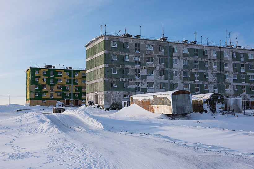 Блог - Как живет погребенный под снегом поселок Тикси в Якутии, откуда сбегают люди Как живет погребенный под снегом поселок Тикси в Якутии, откуда сбегают люди