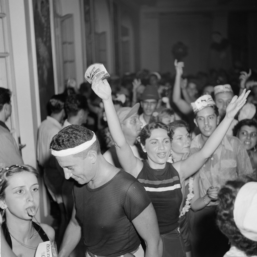 Блог - Карнавал в Рио-де-Жанейро: как это было в далеком 1953 году Карнавал в Рио-де-Жанейро: как это было в далеком 1953 году