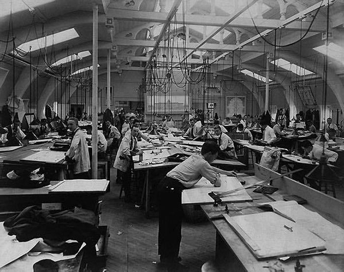 Блог - 19 винтажных фото о том, как работали люди до того, как появился AutoCAD 19 винтажных фото о том, как работали люди до того, как появился AutoCAD