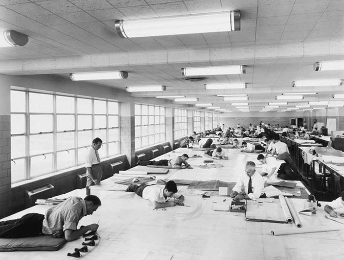 Блог - 19 винтажных фото о том, как работали люди до того, как появился AutoCAD 19 винтажных фото о том, как работали люди до того, как появился AutoCAD