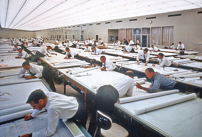Блог - 19 винтажных фото о том, как работали люди до того, как появился AutoCAD 19 винтажных фото о том, как работали люди до того, как появился AutoCAD