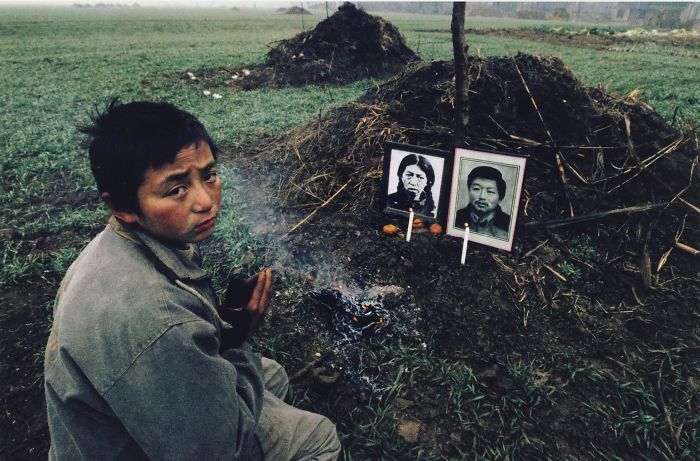 Блог - В Китае исчез знаменитый фотограф: 14 его фото, из-за которых это могло произойти В Китае исчез знаменитый фотограф: 14 его фото, из-за которых это могло произойти