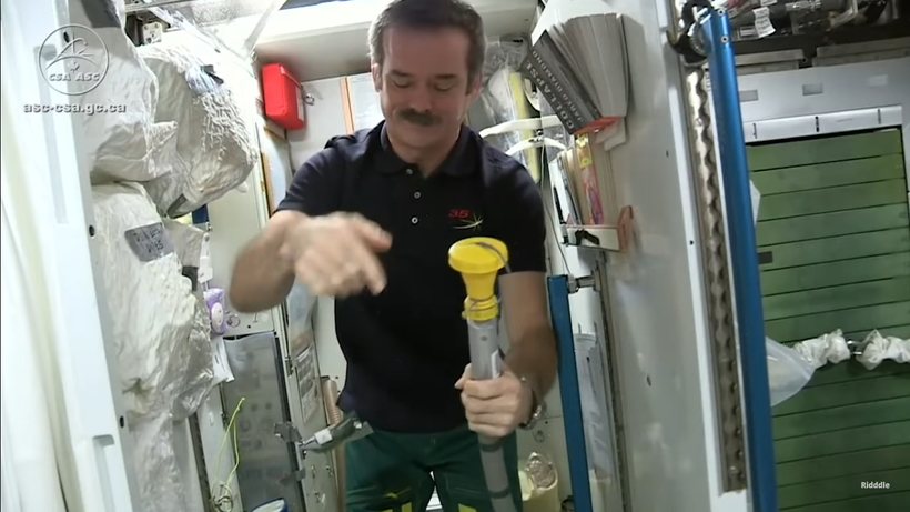 Блог - Видео: Что будут делать космонавты на МКС во время апокалипсиса Видео: Что будут делать космонавты на МКС во время апокалипсиса