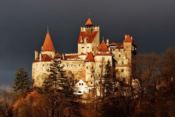 ​15 самых удивительных замков со всего мира. ФОТО