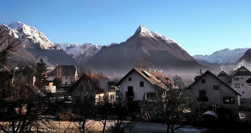 Где можно дешево покататься на лыжах или сноуборде?