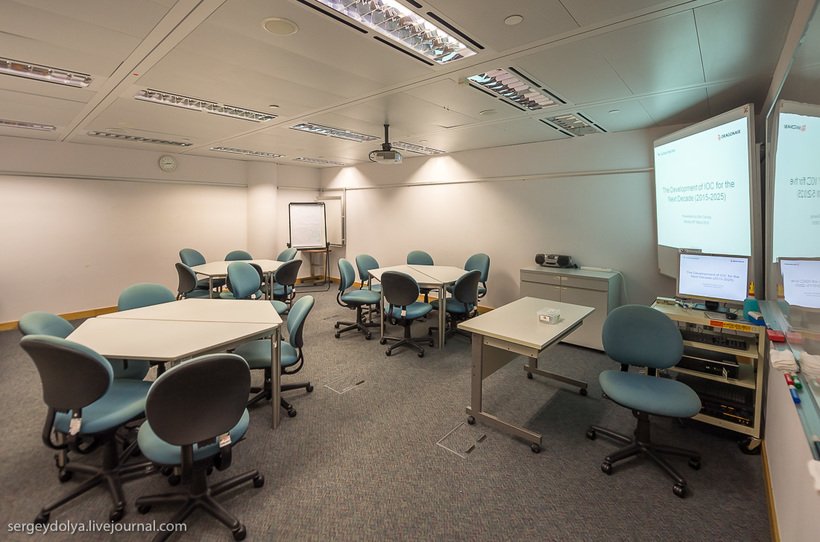 Как тренируют бортпроводников? 