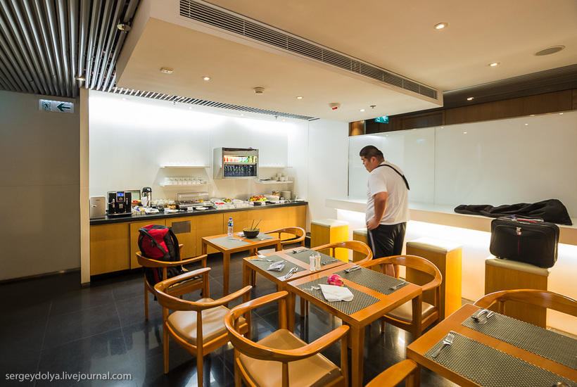 Как тренируют бортпроводников? 