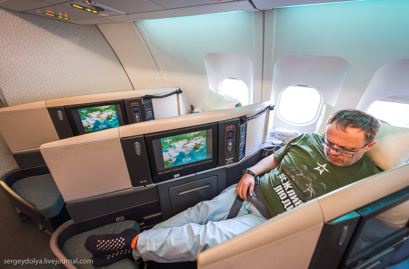 Как тренируют бортпроводников? 