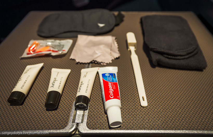 Как тренируют бортпроводников? 