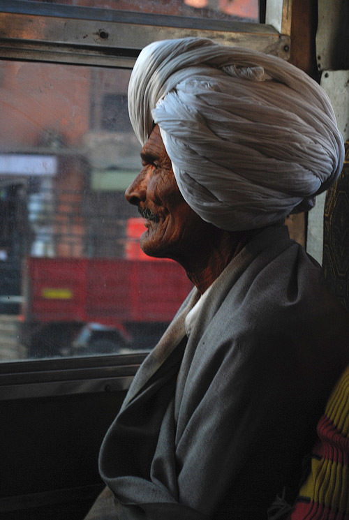 12 потрясающих фотографий людей на улицах Индии