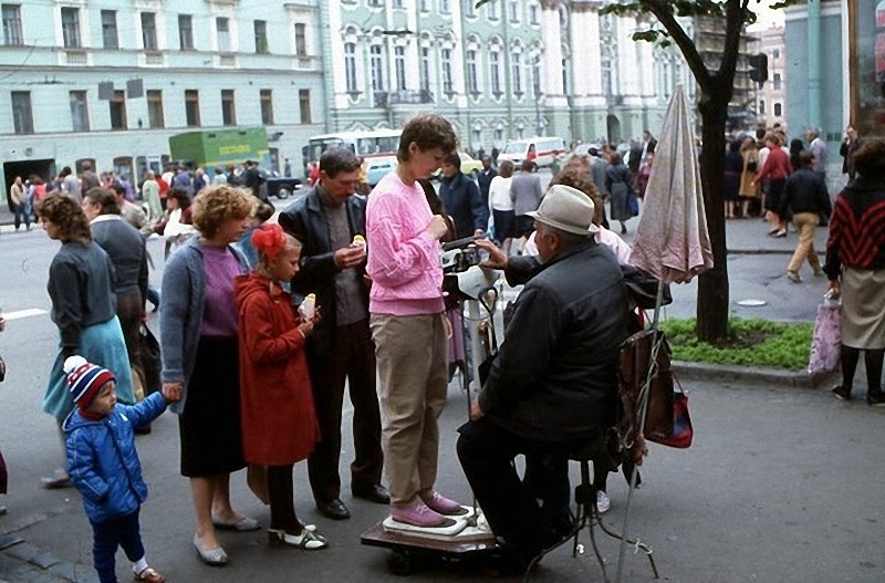 Блог - 20 снимков Ленинграда времен СССР, сделанные иностранными туристами 20 снимков Ленинграда времен СССР, сделанные иностранными туристами