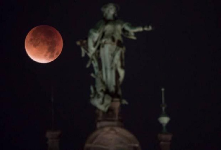 Блог - Потрясающие факты о кровавой суперлуне — редком и завораживающем зрелище Потрясающие факты о кровавой суперлуне — редком и завораживающем зрелище