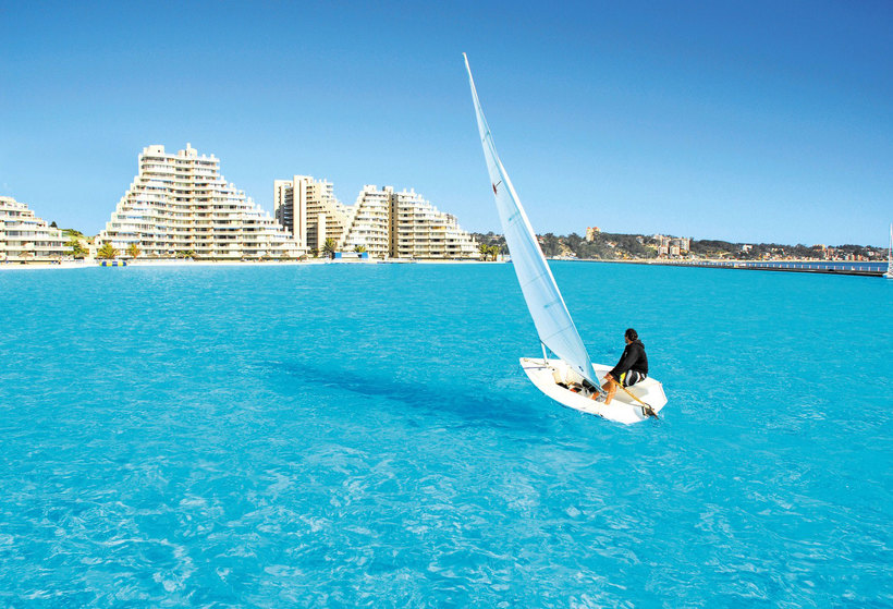 Узнайте, в каком бассейне можно поплавать на яхте