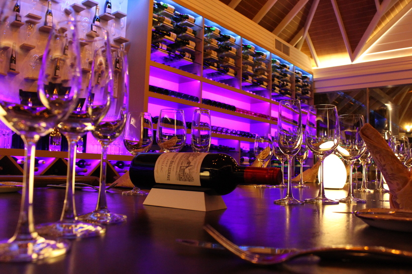 Открытие нового винного погреба в Sun Aqua Vilu Reef 