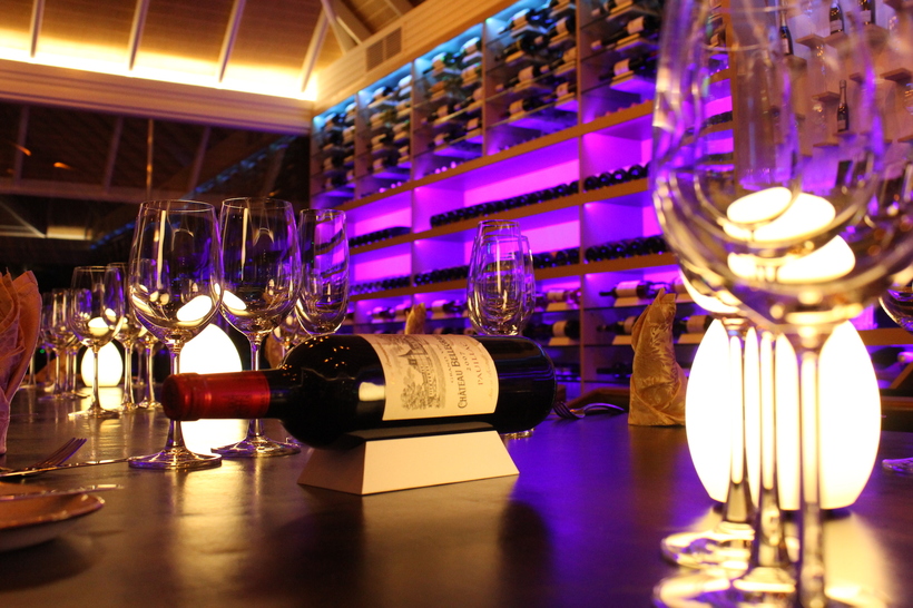 Открытие нового винного погреба в Sun Aqua Vilu Reef 