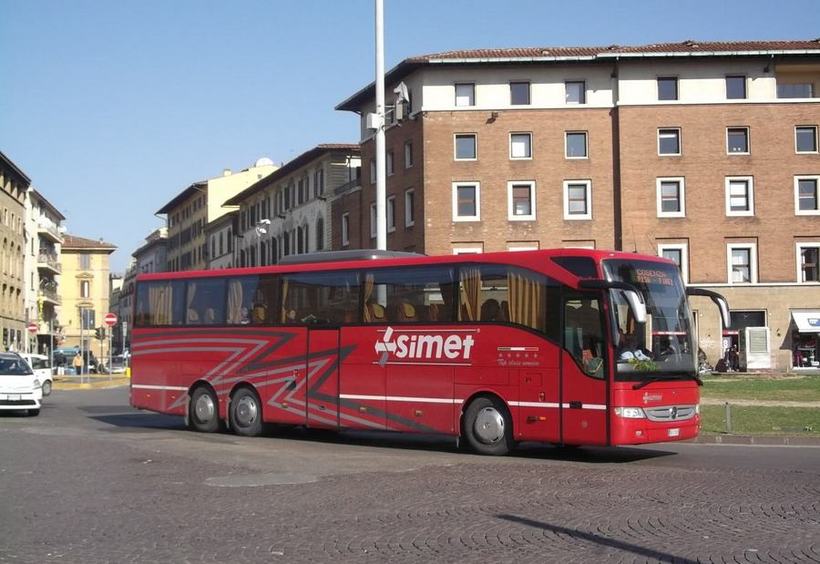 Автобус компании SIMET