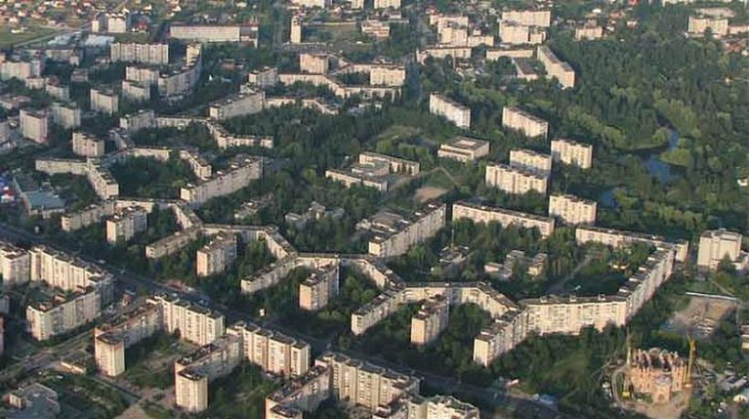 Блог - Узнайте, сколько подъездов имеет самый длинный в мире жилой дом Узнайте, сколько подъездов имеет самый длинный в мире жилой дом