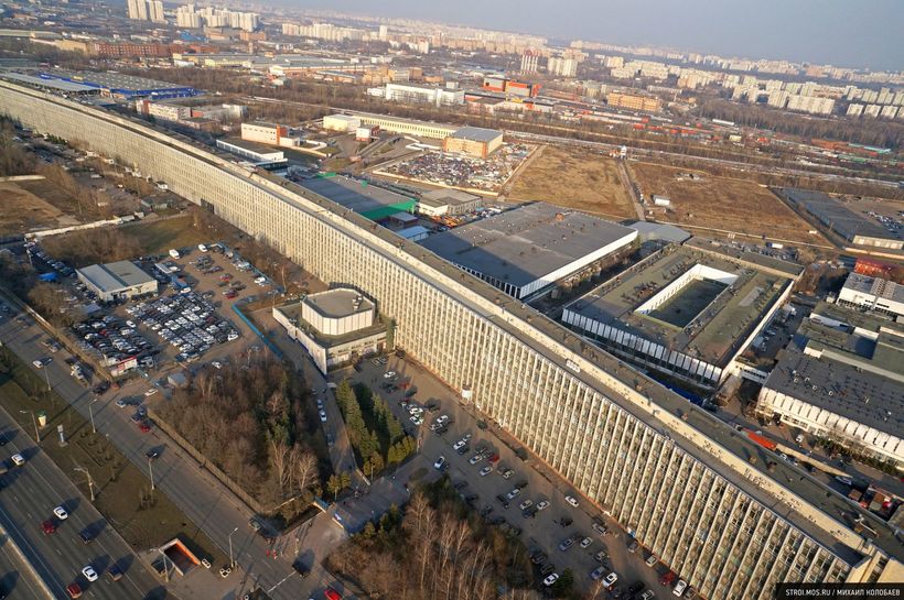 Блог - Узнайте, сколько подъездов имеет самый длинный в мире жилой дом Узнайте, сколько подъездов имеет самый длинный в мире жилой дом