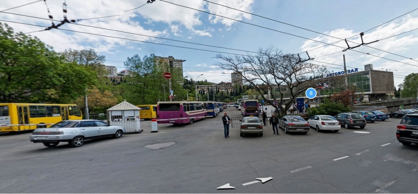 Автовокзал и остановка автобуса №11