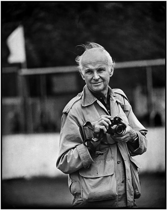Блог - 15 атмосферных фотографий о жизни советских граждан от Анри Картье-Брессона 15 атмосферных фотографий о жизни советских граждан от Анри Картье-Брессона
