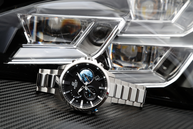 Casio представляет часы EDIFICE со встроенным циферблатом в виде земного шара