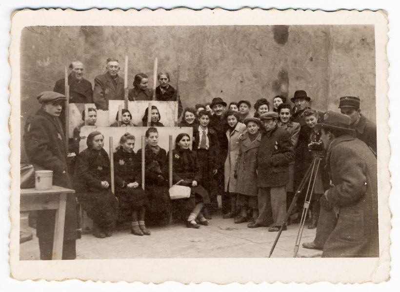 Блог - Еврейский фотограф спрятал эти фотографии, чтобы их не нашли нацисты Еврейский фотограф спрятал эти фотографии, чтобы их не нашли нацисты