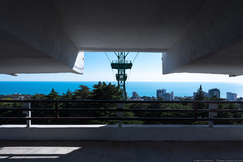 Станции канатной дороги сочинского Дендрария