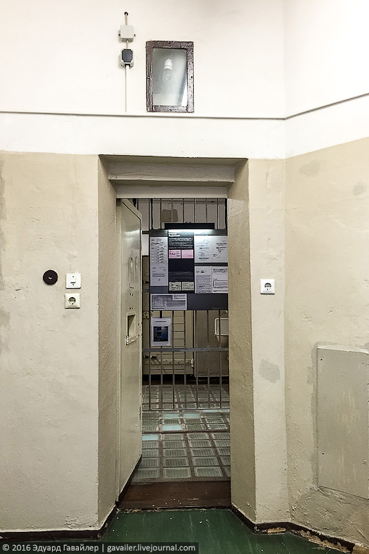 полиция гдр. Volkspolizei форма. солдат штази гдр 1989. форма сотрудников штази гдр. Volkspolizei полиция гдр.