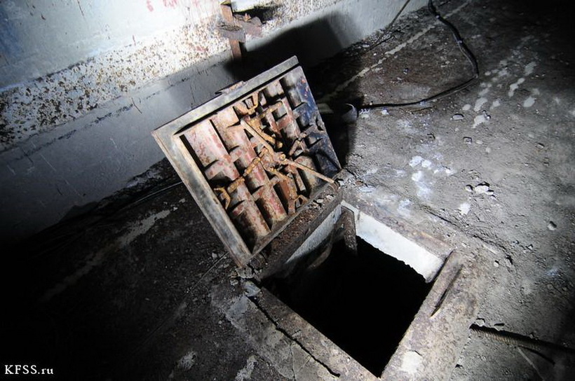 База подводных лодок в бухте Павловского — убежище на случай ядерной войны