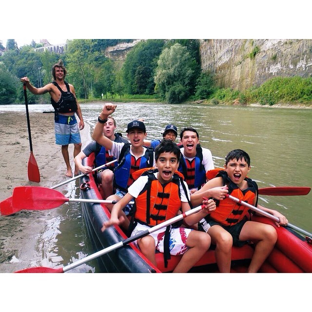 Как живут и учатся дети в самой дорогой школе мира, расположенной в Швейцарии