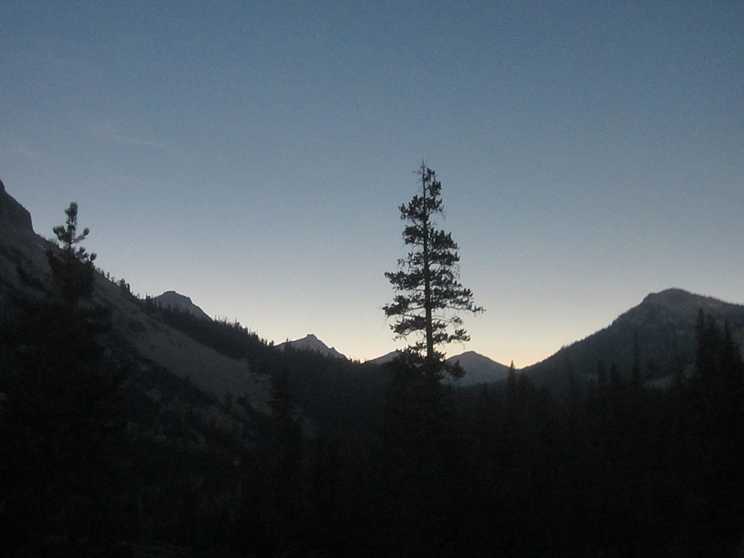 Солнечное затмение в национальном парке Sawtooth Wilderness